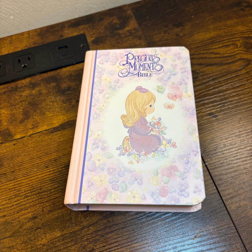 Precious Moments Bible NKJV Small Hands Edition Pink Nelson 1984 Inscribed